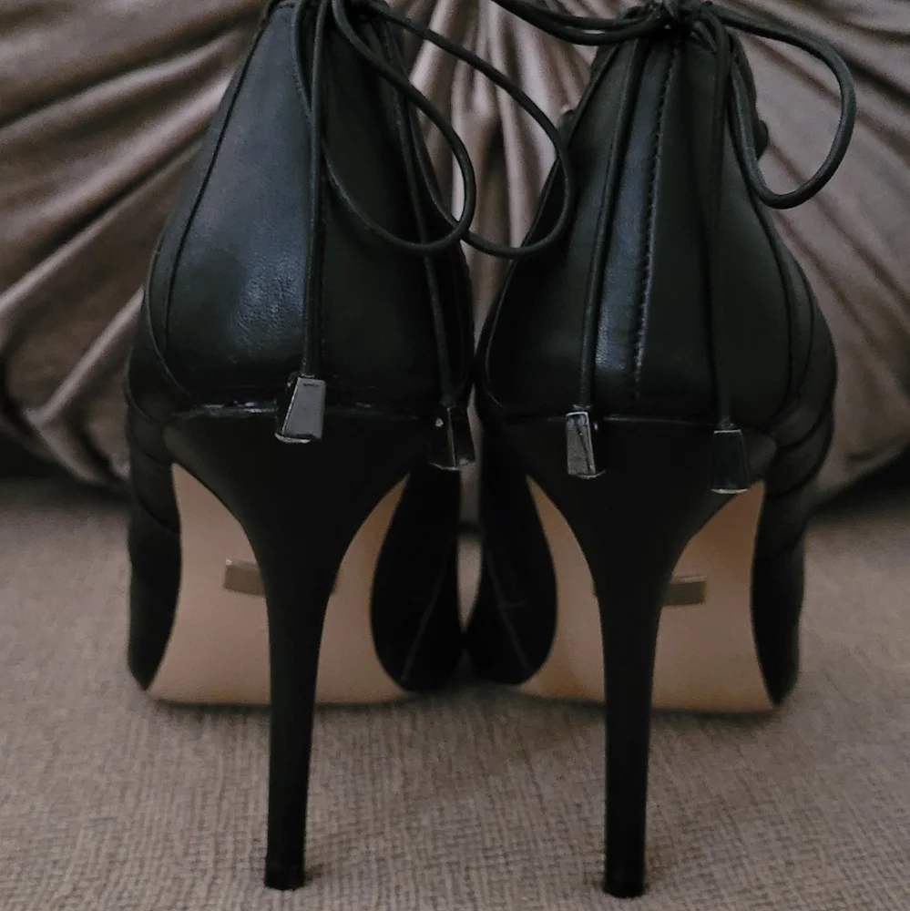 BADGLEY MISCHKA PRIZE LACED DETAIL GENUINE LEATHER ANKLE BOOTS